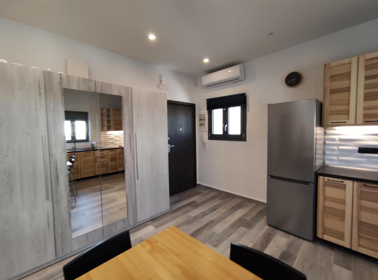 Bono Apartment Каламата Екстериор снимка